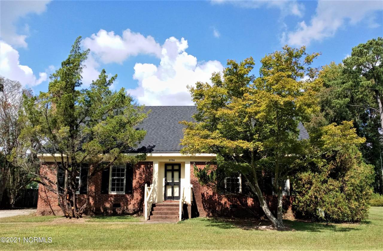 2706 Barkley Drive - Photo 1