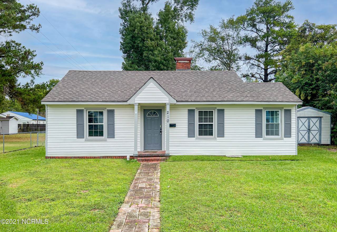 210 Sherwood Road - Photo 1