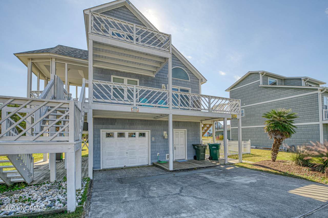 1613 Carolina Boulevard - Photo 1