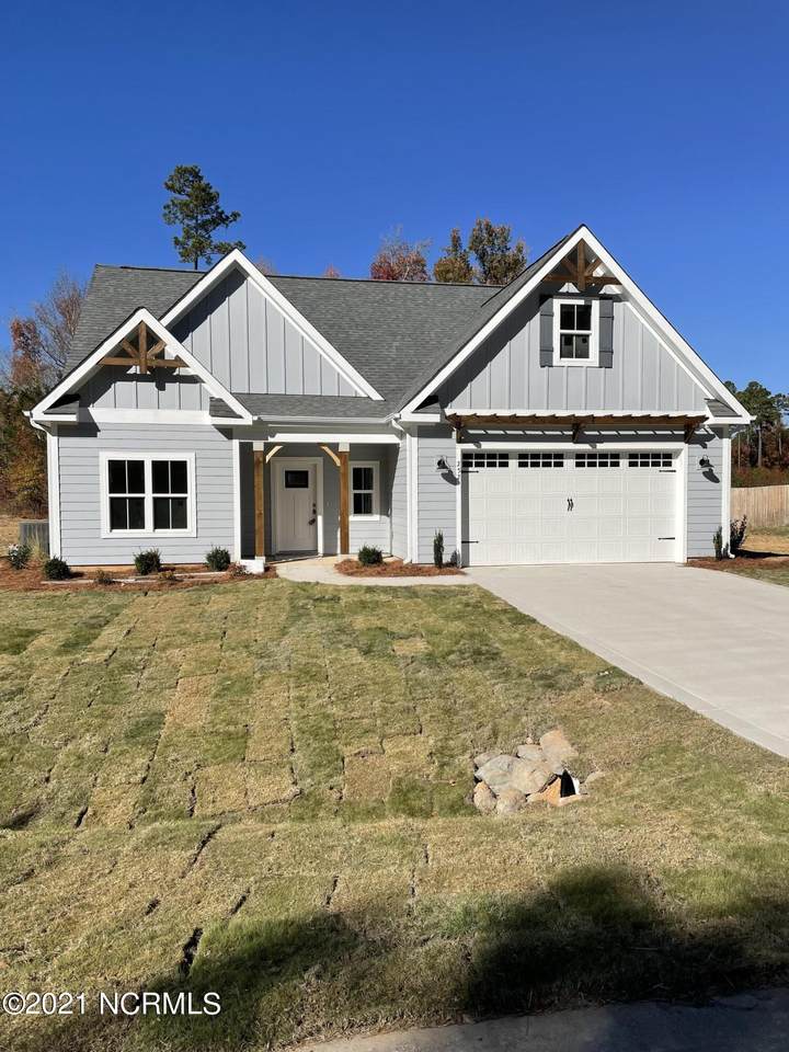 252 Cameron Avenue - Photo 1