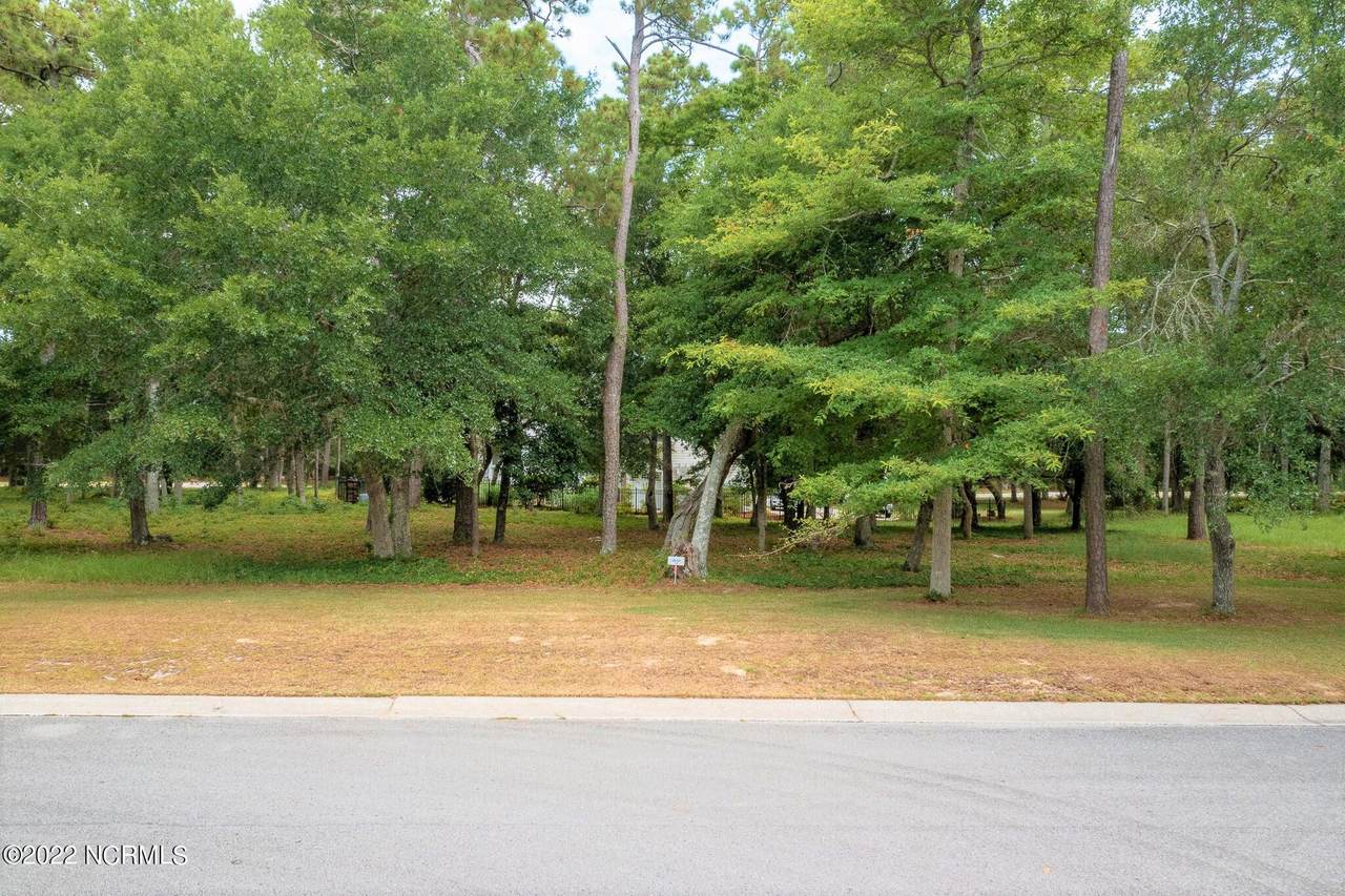 682 Beaufain Street - Photo 1
