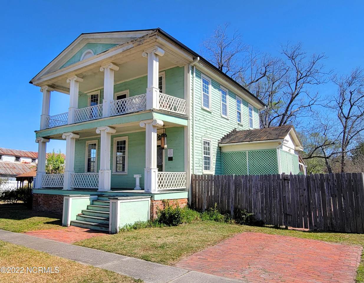 103 Front Street - Photo 1