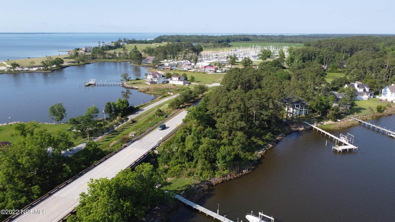 100 Goodwinds Drive - Photo 1