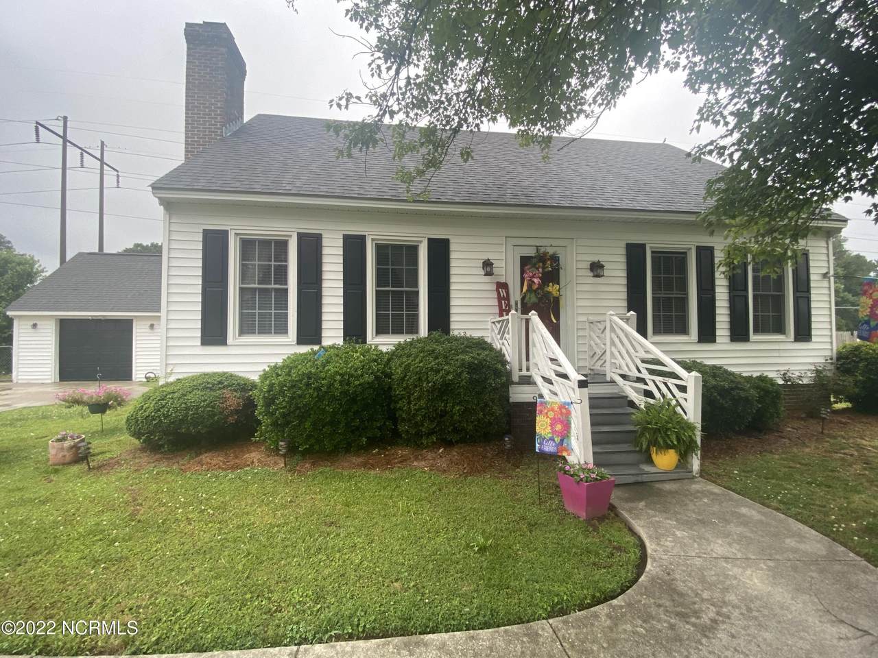 608 Dana Lane - Photo 1