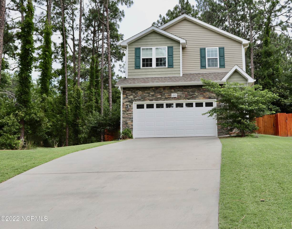 555 Saylor Street - Photo 1