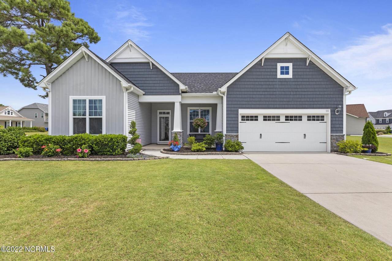 111 Hampton Drive - Photo 1