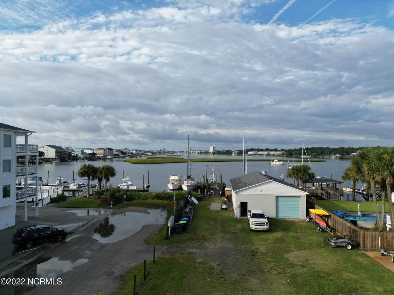 201 Florida Avenue - Photo 1