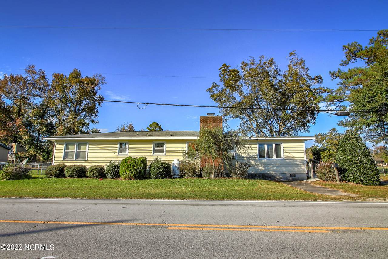 906 Nine Foot Road - Photo 1