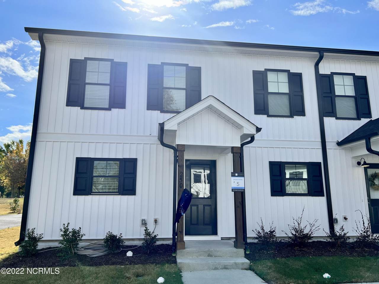 250 Raleigh Street - Photo 1