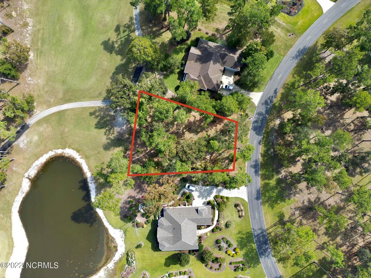 132 Windsor Circle - Photo 1