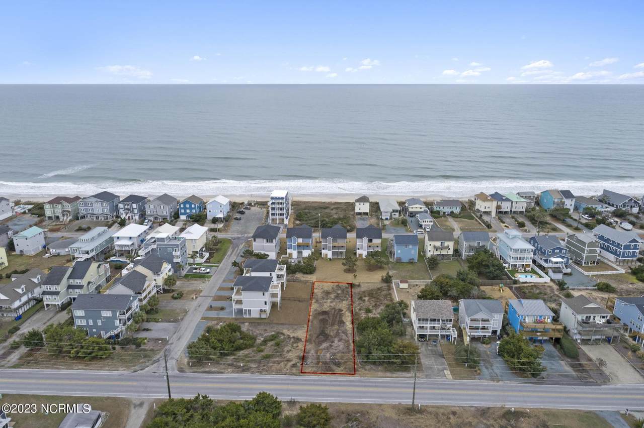 606 Topsail Drive - Photo 1