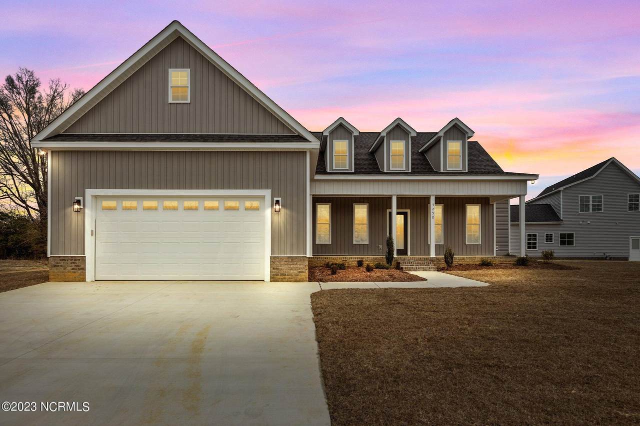 3250 School View Drive - Photo 1