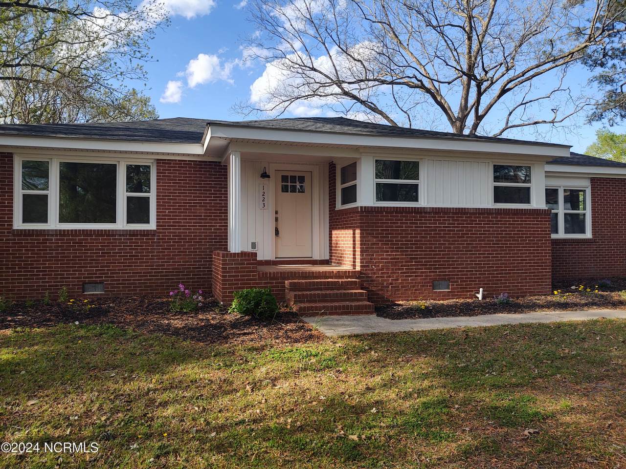 1223 Nc 137 - Photo 1