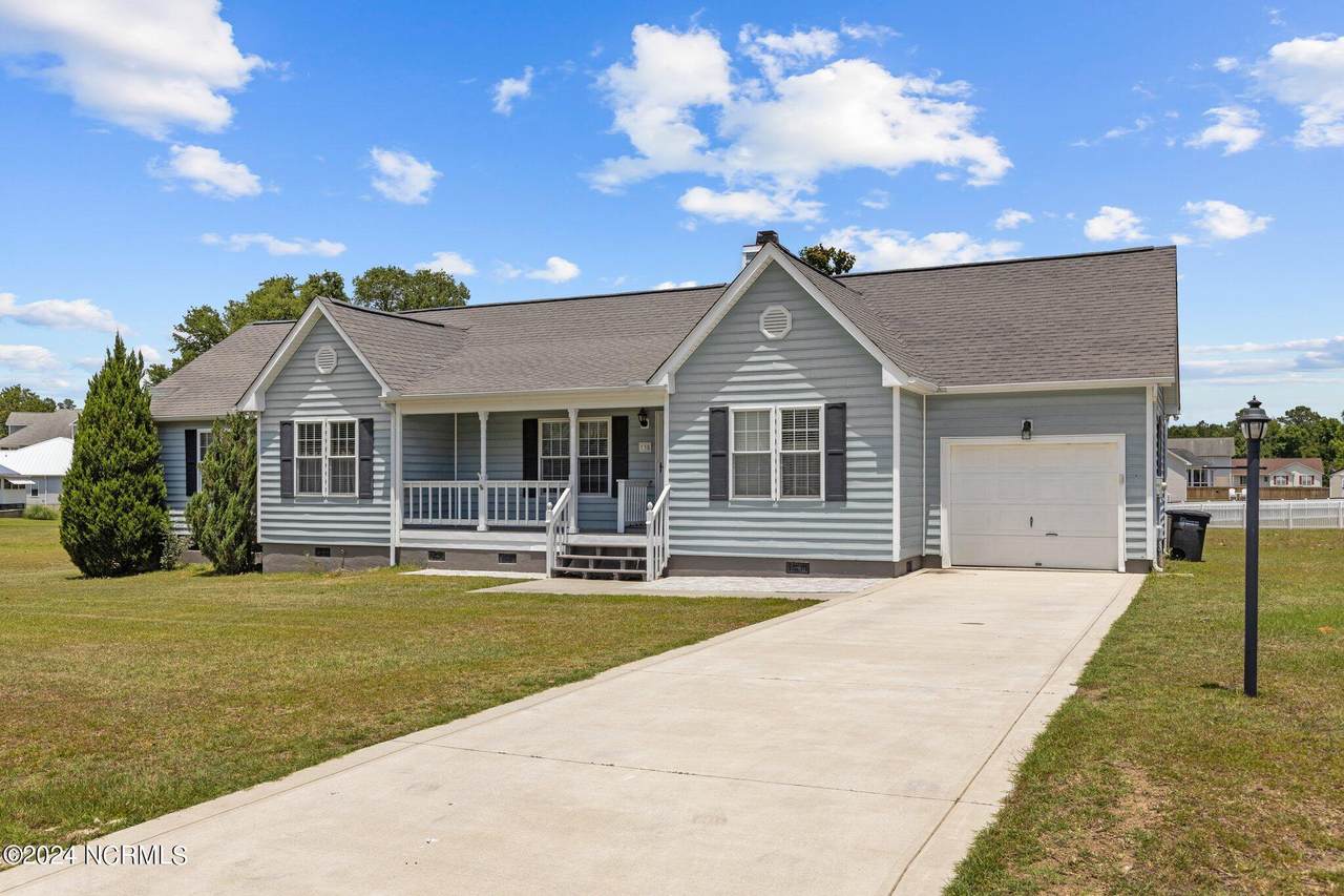 138 Deepwater Drive - Photo 1