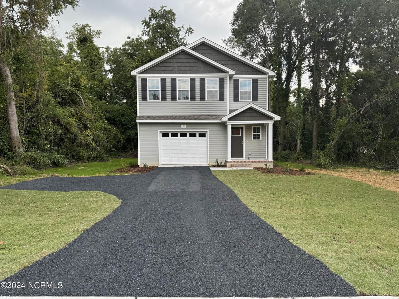 124 Gaines Street - Photo 1