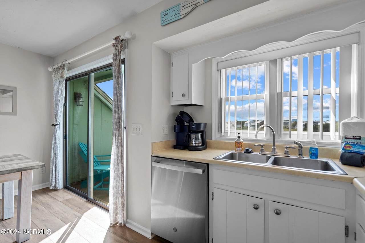 1709 Canal Drive - Photo 1