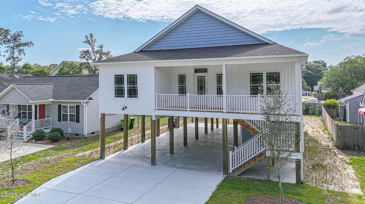 117 17 Street - Photo 1