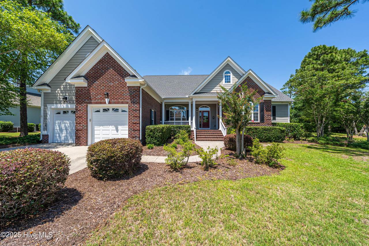 2472 St James Drive - Photo 1