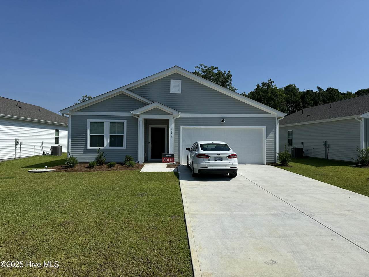 1078 High Tide Street - Photo 1