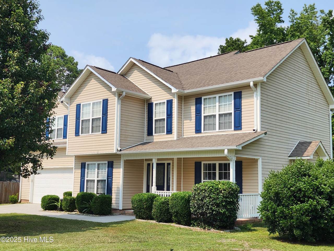 105 Daleview Court - Photo 1