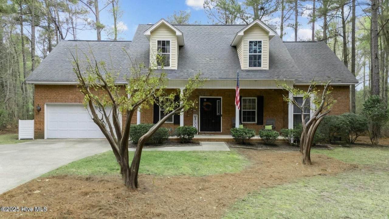 887 Thrush Drive - Photo 1