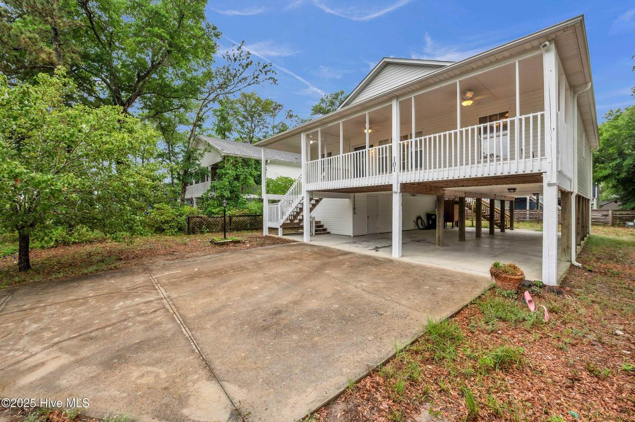 101 18th Street - Photo 1
