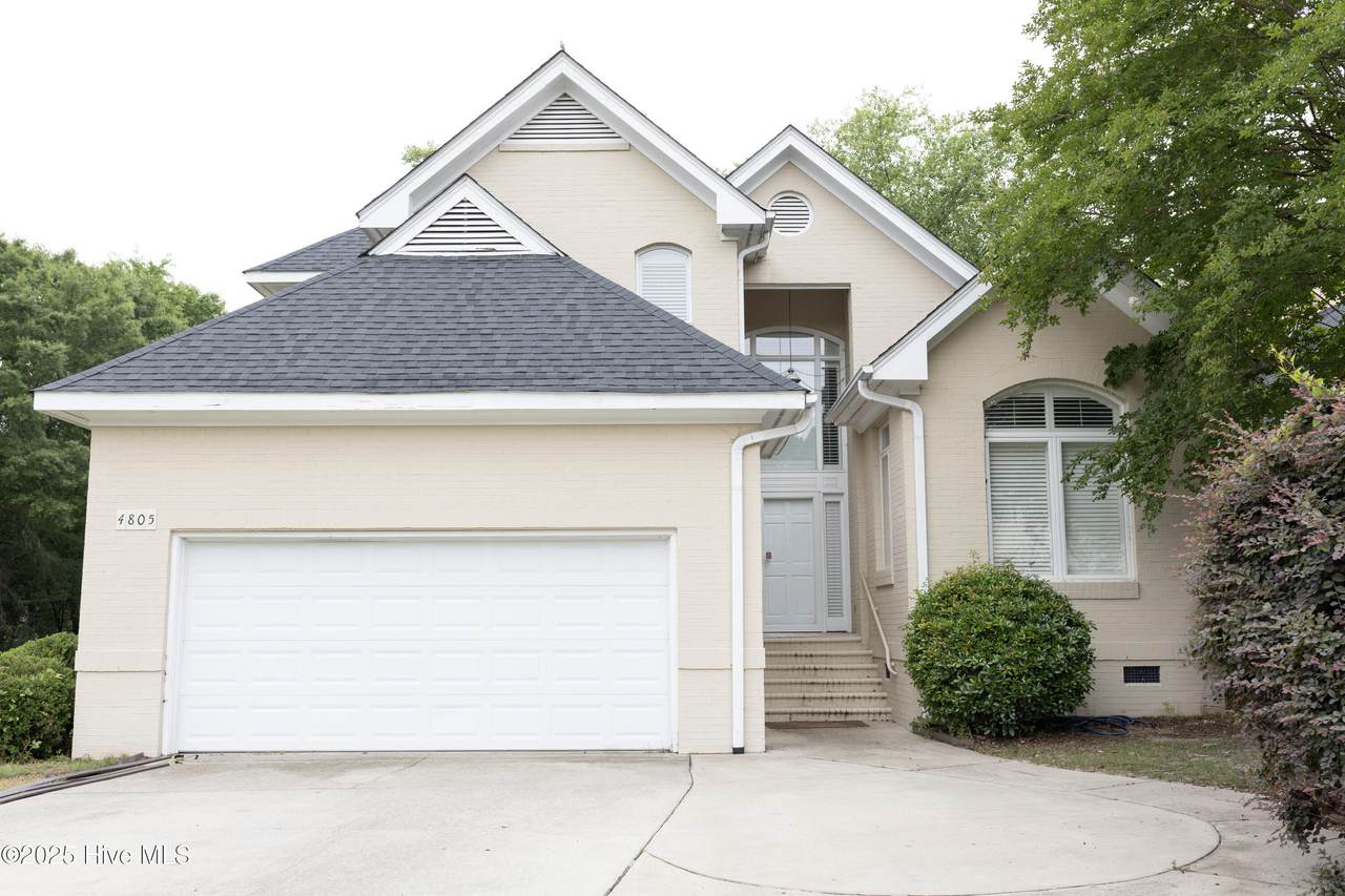 4805 Milliken Close - Photo 1