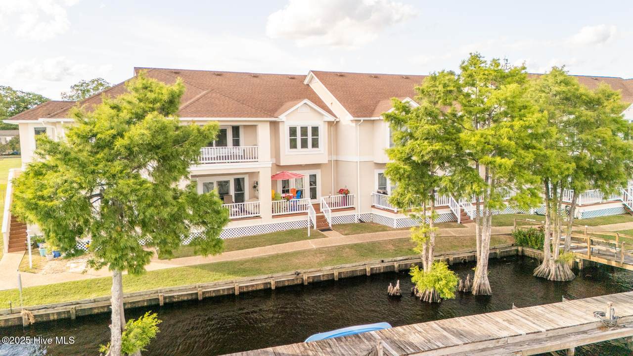 103 Continental Drive - Photo 1