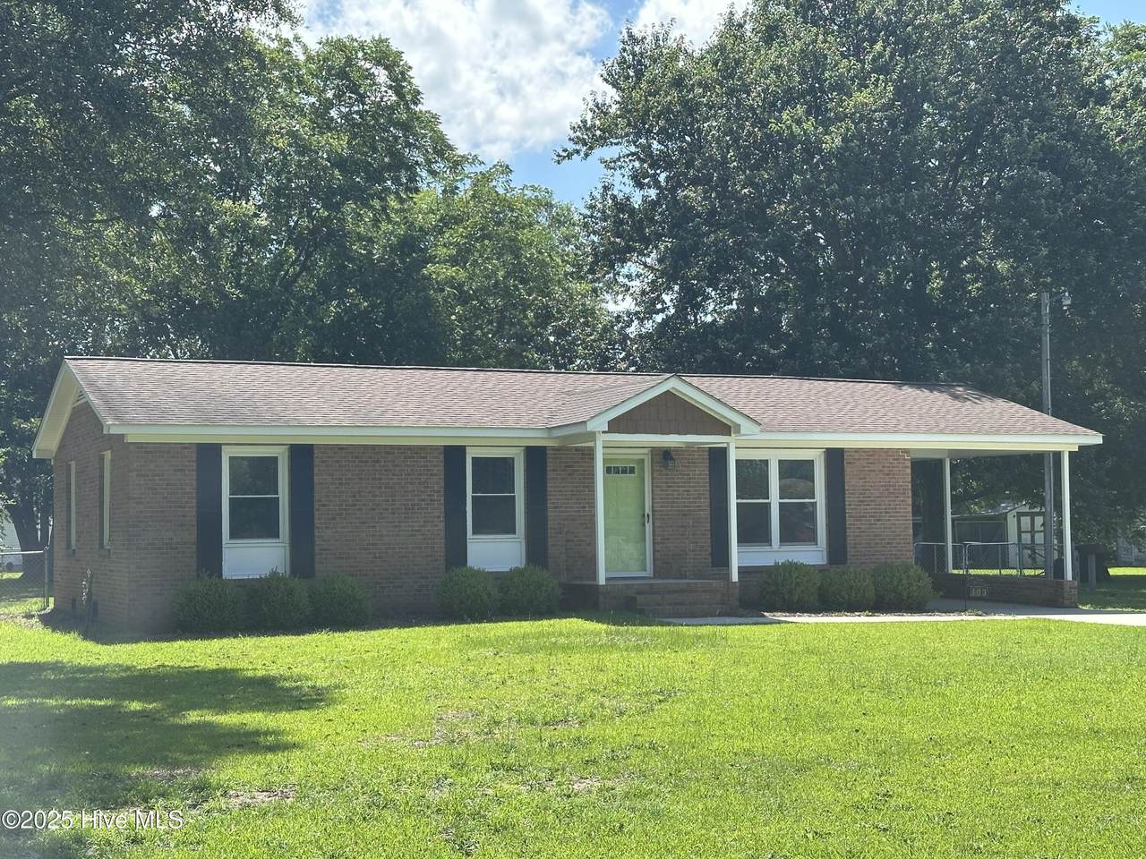 103 Pate Circle - Photo 1