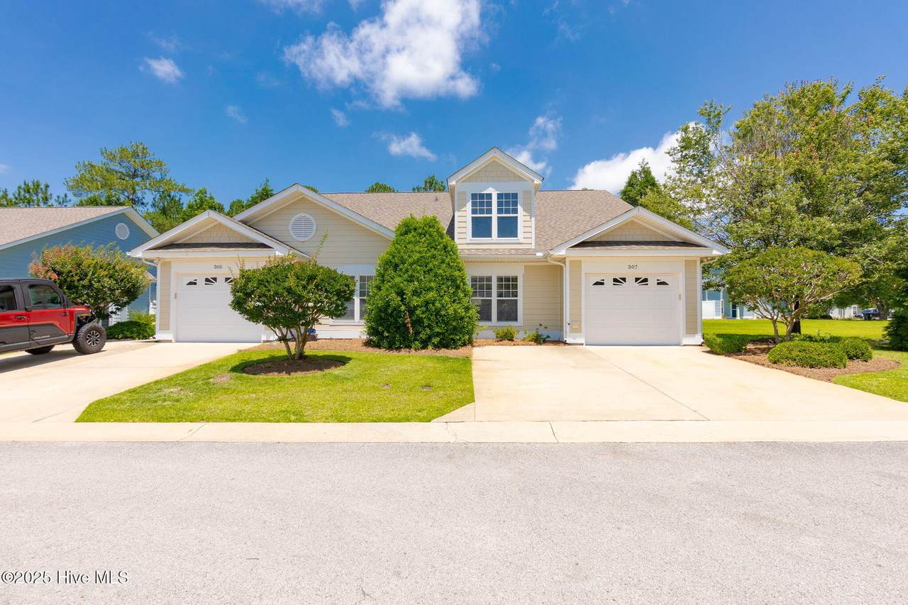 307 Sweetwater Cove - Photo 1
