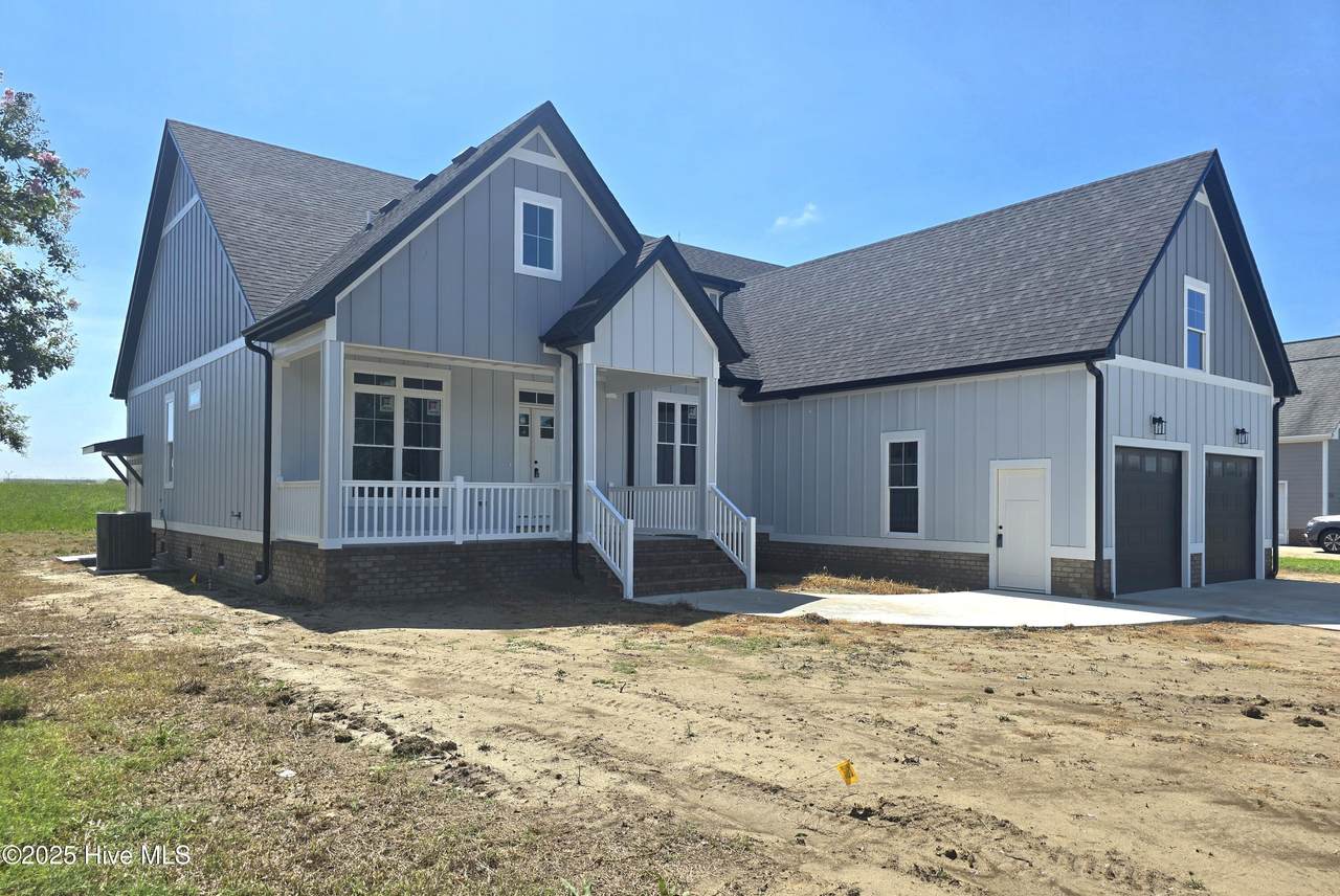 218 Ibis Way - Photo 1