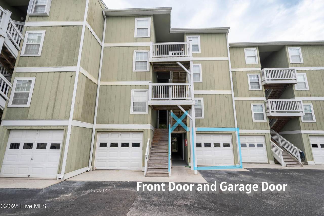 200 Lake Park Boulevard - Photo 1