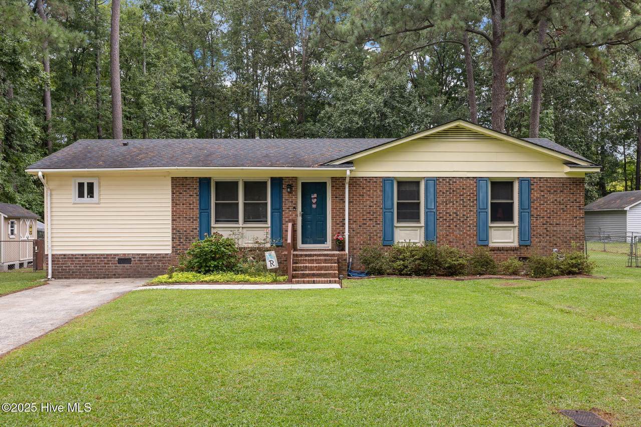 1642 Bunch Lane - Photo 1