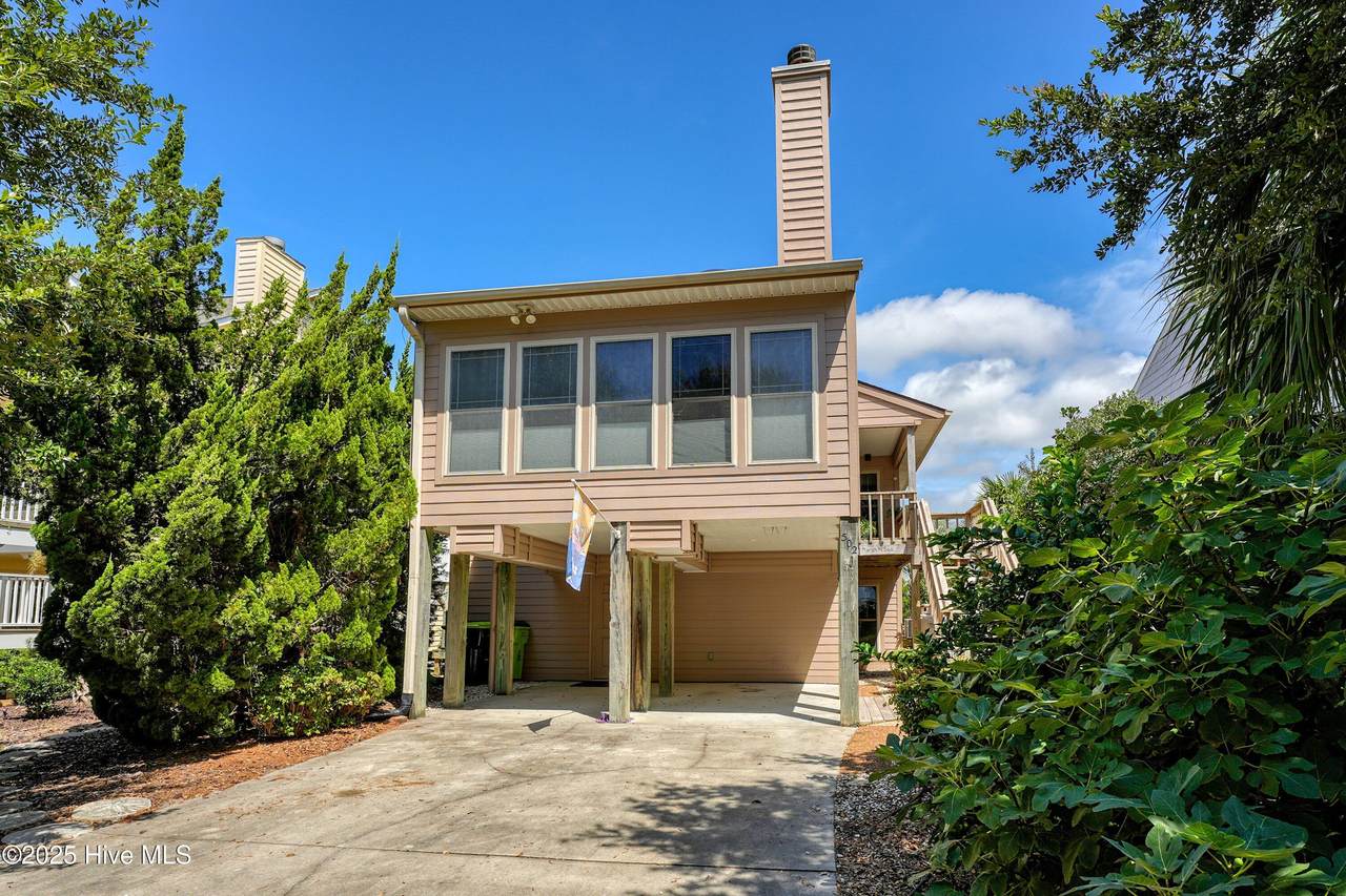 502 Shore Drive - Photo 1