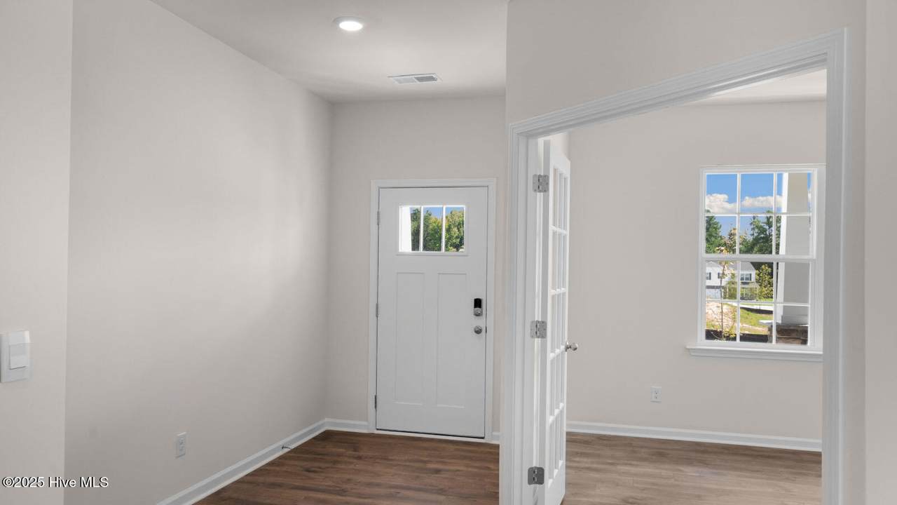 https://bt-photos.global.ssl.fastly.net/ncreg/1280_boomver_1_100523426-1.jpg