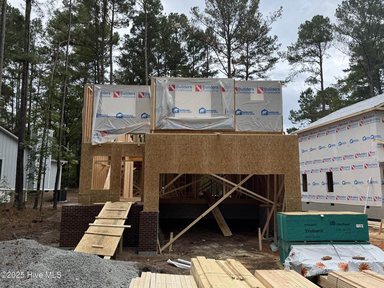 668 Wren Lane - Photo 1