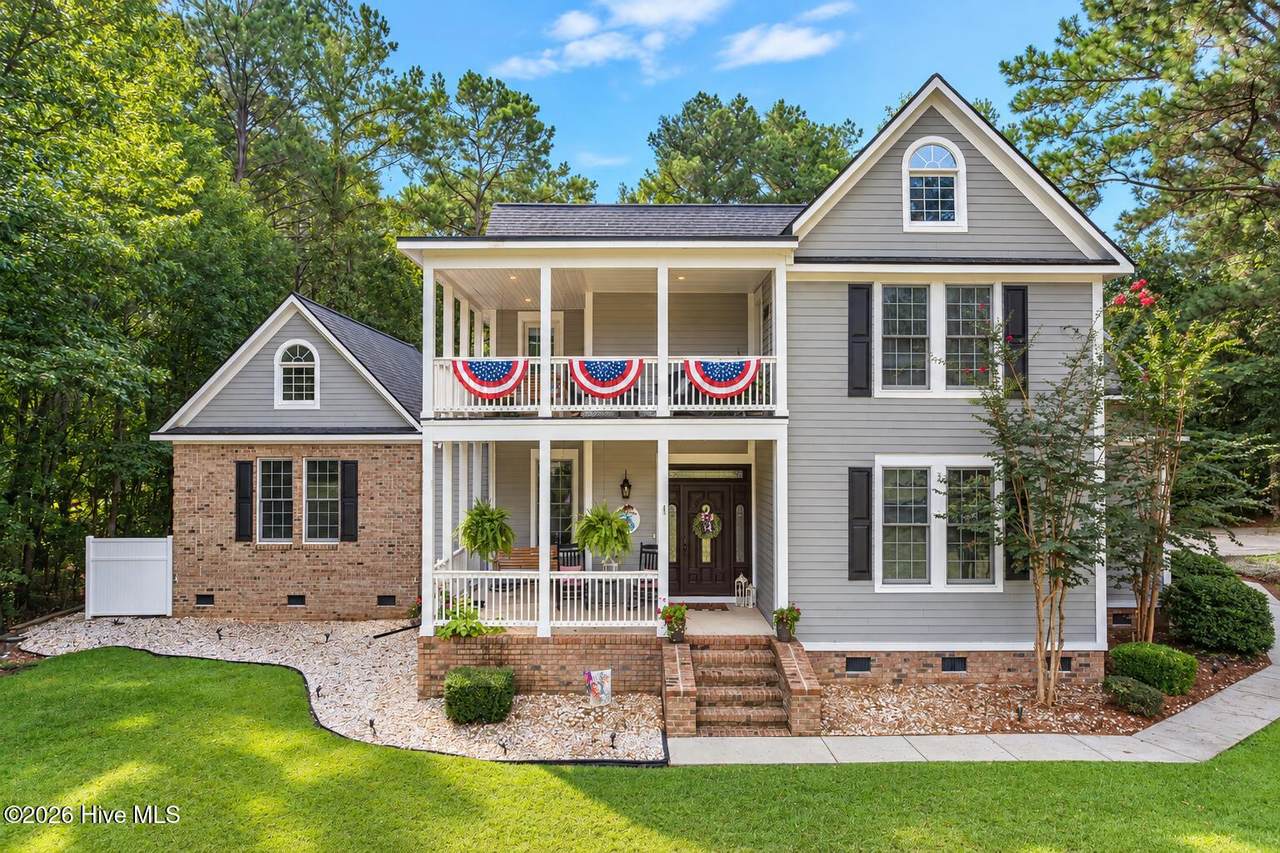 201 Madison Court - Photo 1