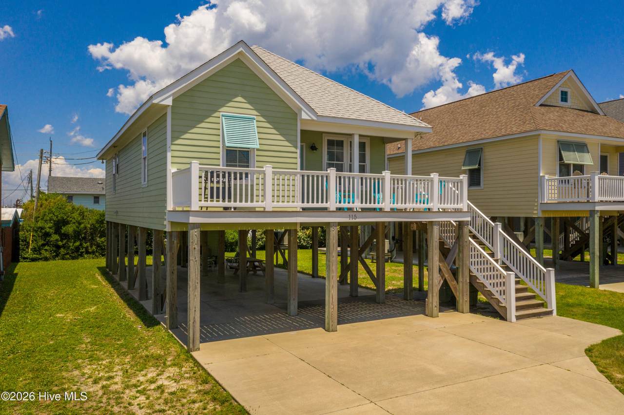115 Bogue Boulevard - Photo 1