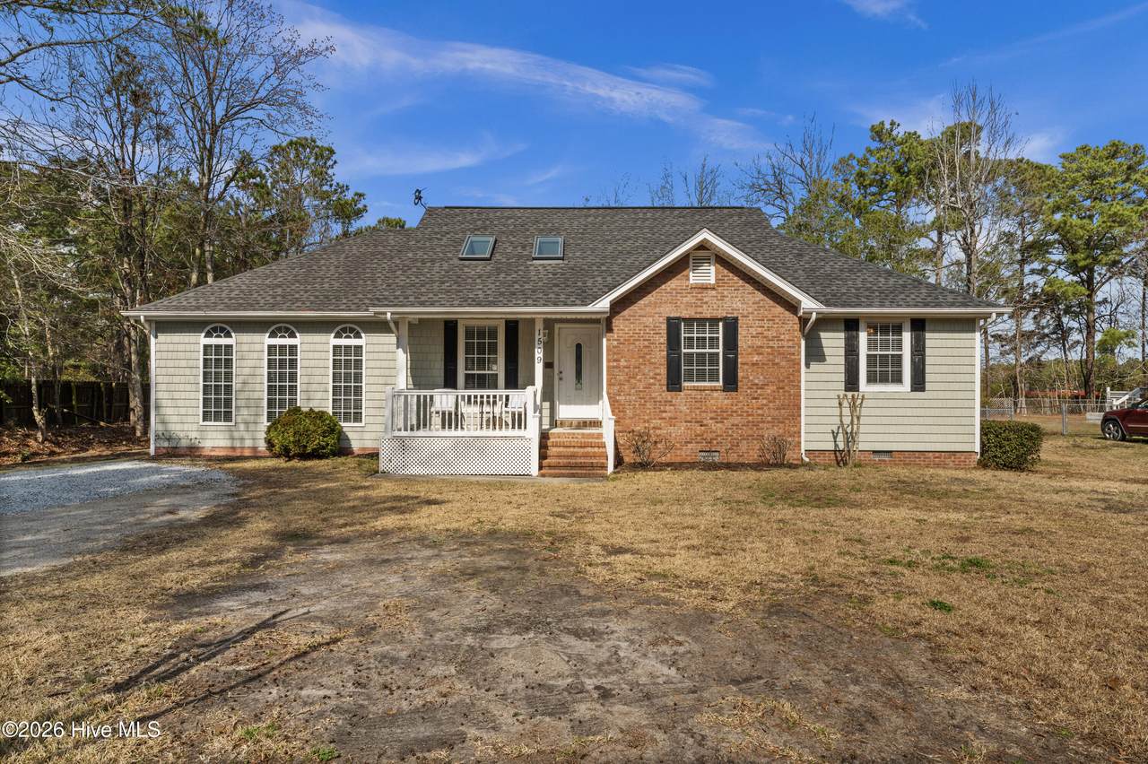 1509 Country Club Drive - Photo 1