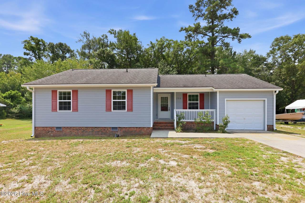 104 Bayberry Road - Photo 1