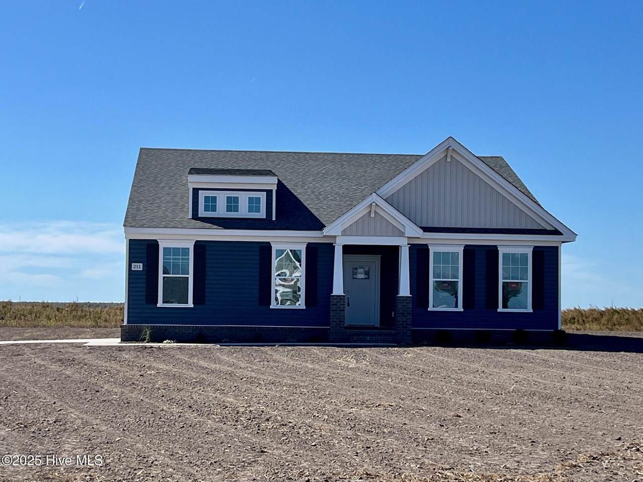 211 Apple Court - Photo 1