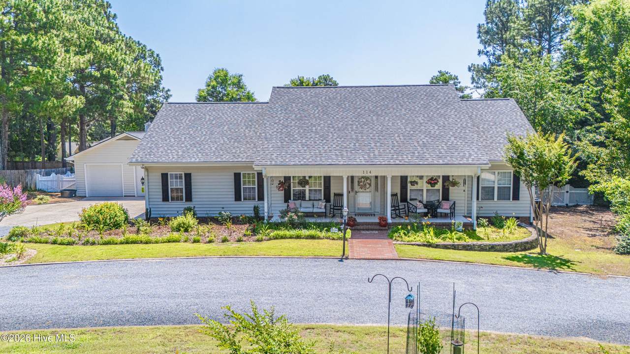 114 Bellhaven Drive - Photo 1