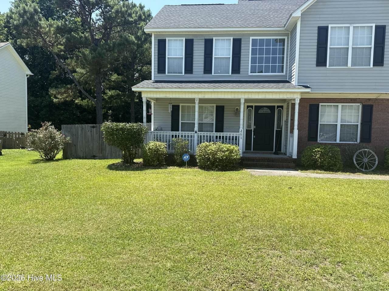 261 Rutherford Way - Photo 1