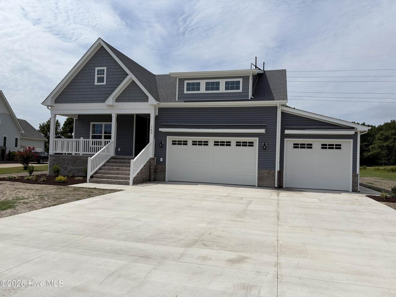 162 Charleston Drive - Photo 1