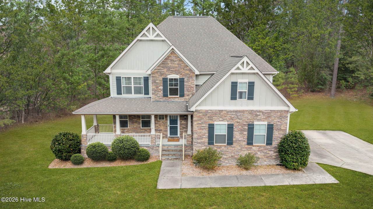 195 Glenmoor Drive - Photo 1