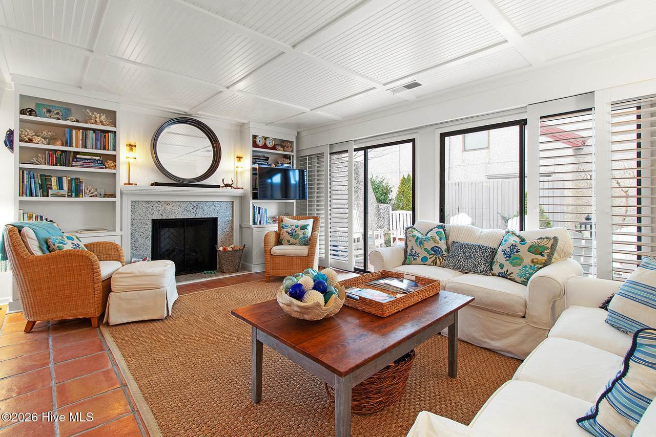 4801 Shore Drive - Photo 1