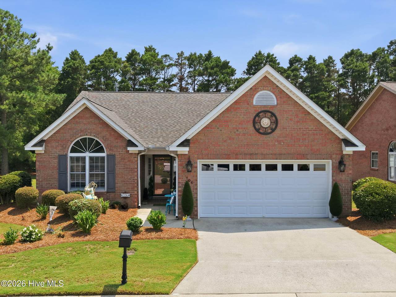 706 Shamrock Way - Photo 1