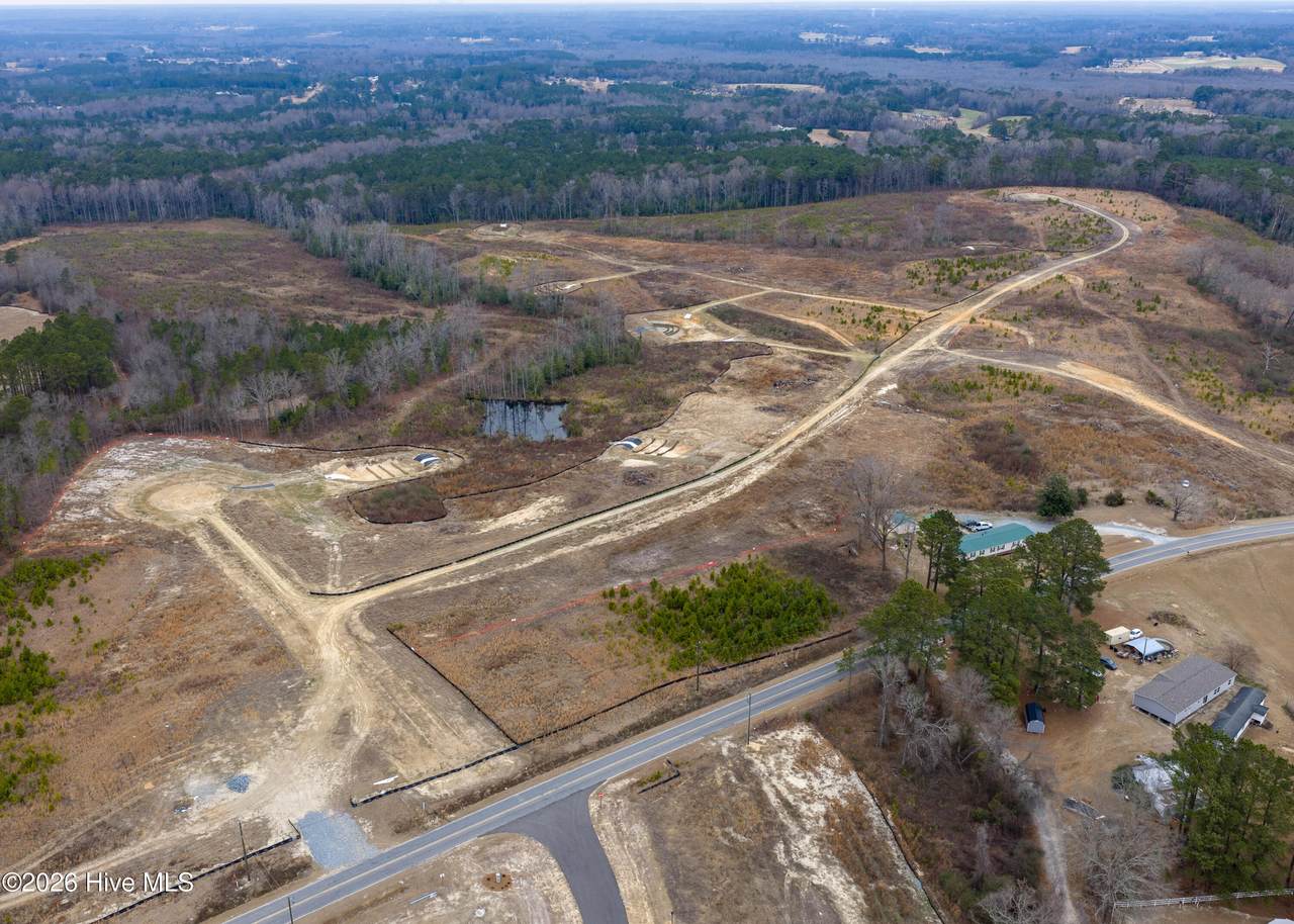 526 Aquilla Road - Photo 1
