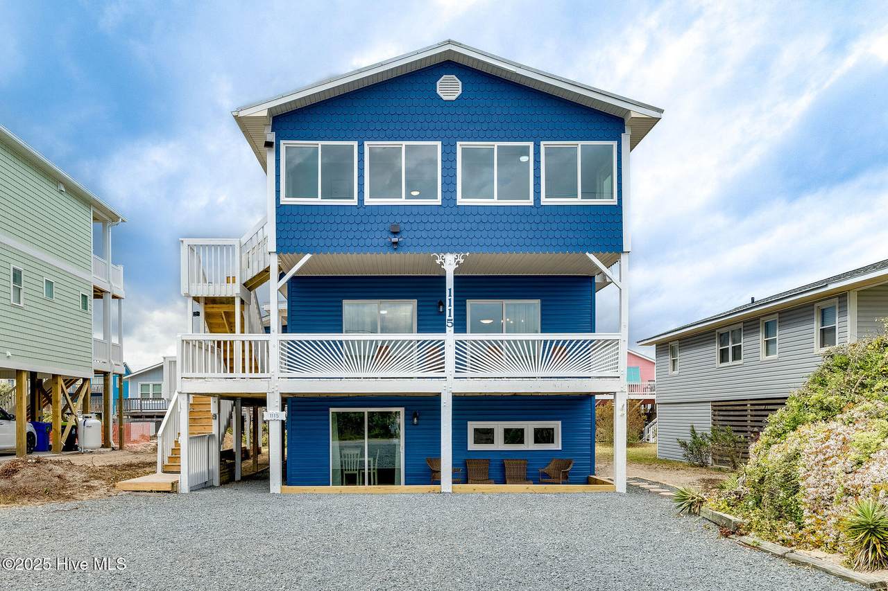 1115 Shore Drive - Photo 1