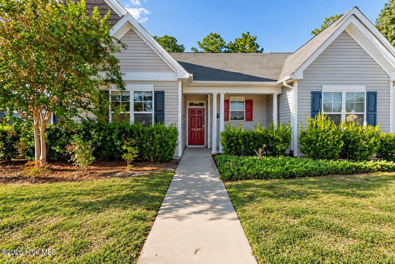 1632 Sugarberry Circle - Photo 1